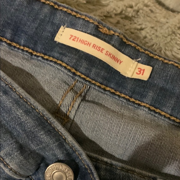 Levi's Denim - Levi's Blue High Rise Jeans with Contrast Stitching